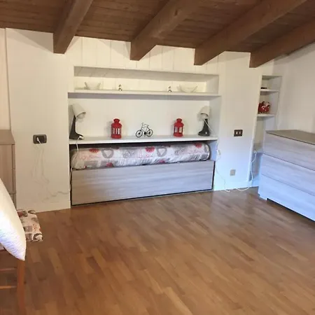 Casa Grazia Magreglio